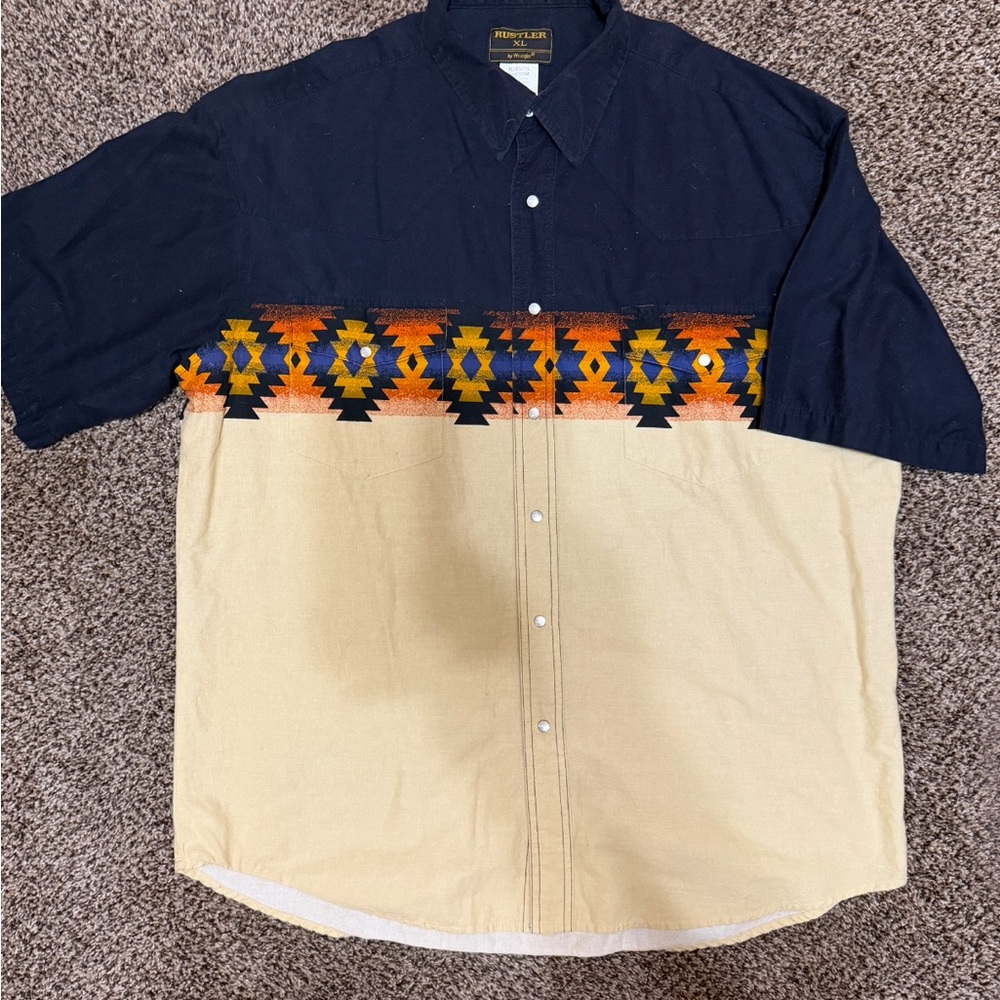 Wrangler Men's Black and Beige Patterned Shirt
